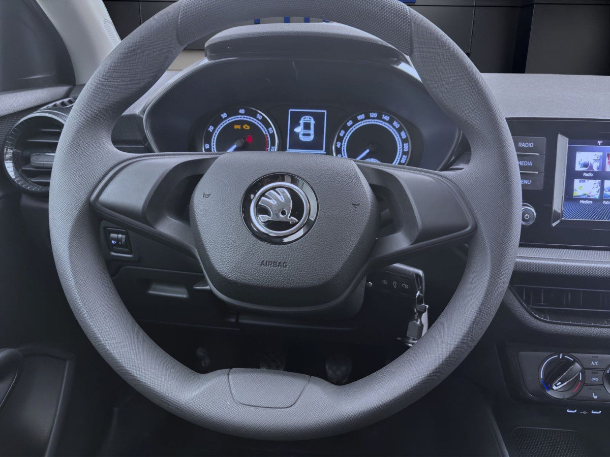 Thumb 12: Škoda Fabia 1.0 MPI ACTIVE PDC LED SHZG SWING