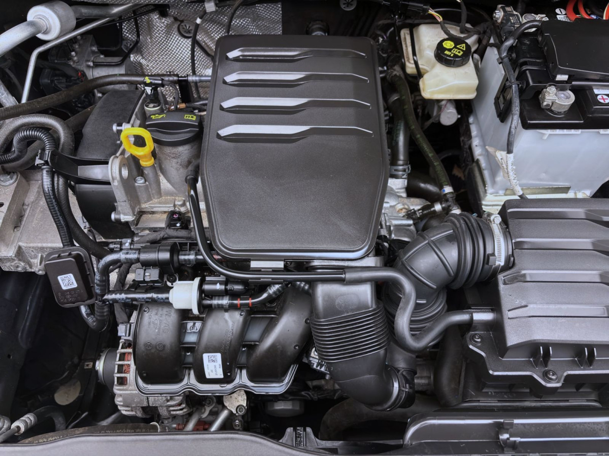 Thumb 18: Volkswagen Polo 1.0 MPI AHK PDC SITZHZG LED KLIMA