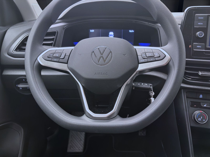 Bild 12: Volkswagen T-Roc 1.0 TSI PDC SITZHZG KLIMA LED DAB+