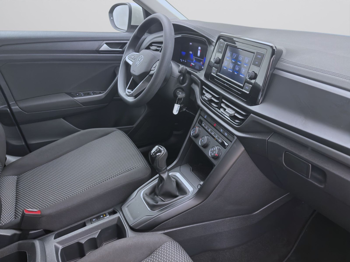 Thumb 17: Volkswagen T-Roc 1.0 TSI PDC SITZHZG KLIMA LED DAB+