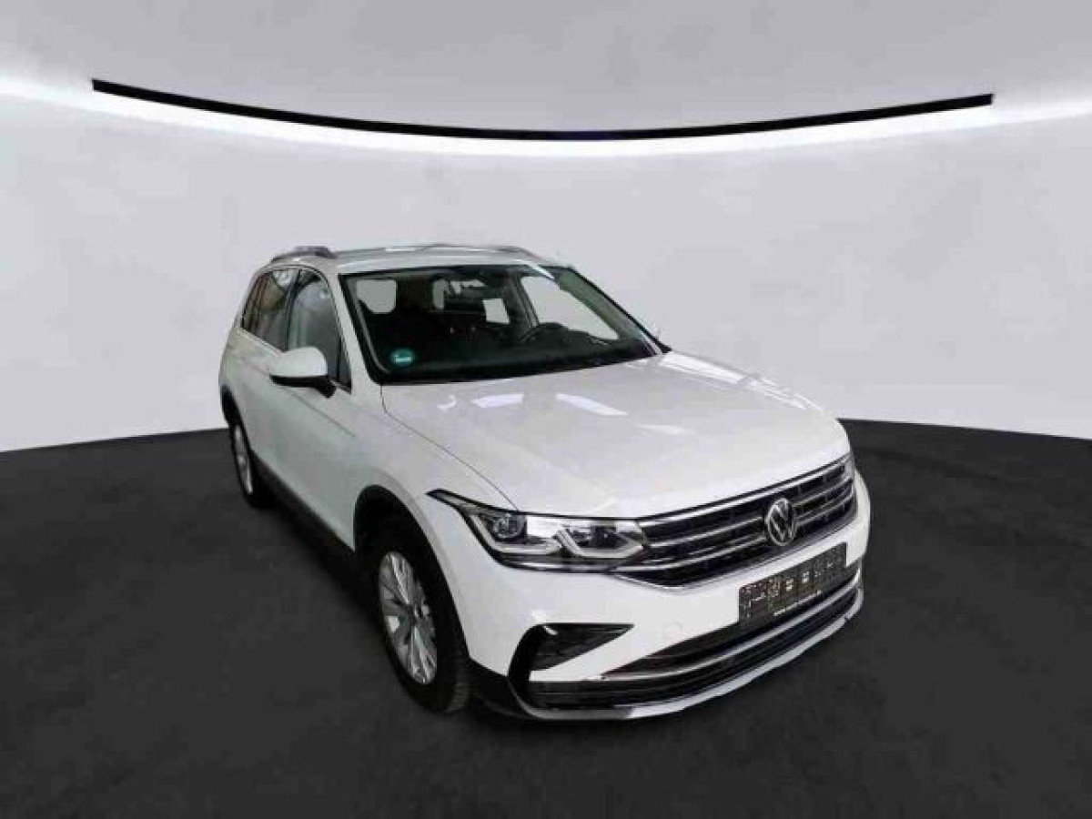 Thumb 2: Volkswagen Tiguan 1.4 TSI eHybrid DSG ELEGANCE NAVI MATRIX PDC SITZHZG