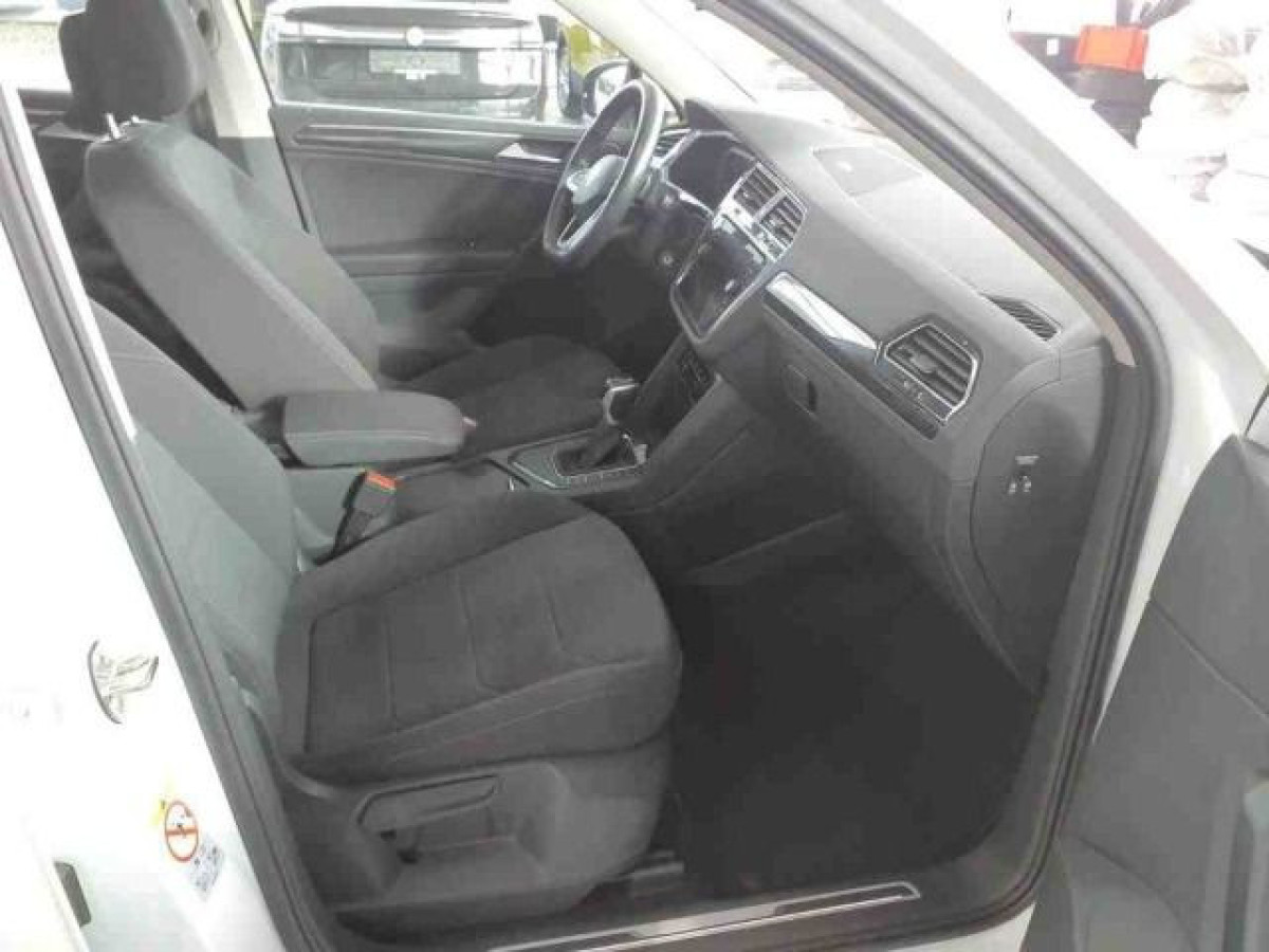 Thumb 5: Volkswagen Tiguan 1.4 TSI eHybrid DSG ELEGANCE NAVI MATRIX PDC SITZHZG