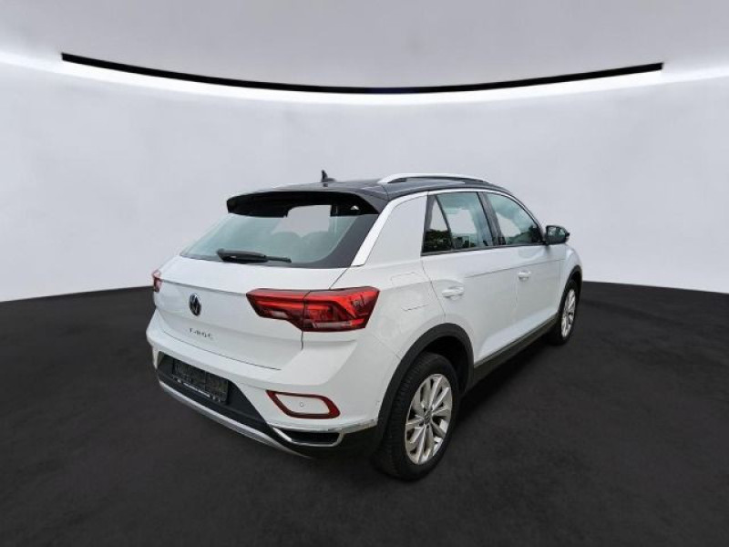 Bild 4: Volkswagen T-Roc 1.5 TSI DSG STYLE NAVI AHK PANO KAMERA