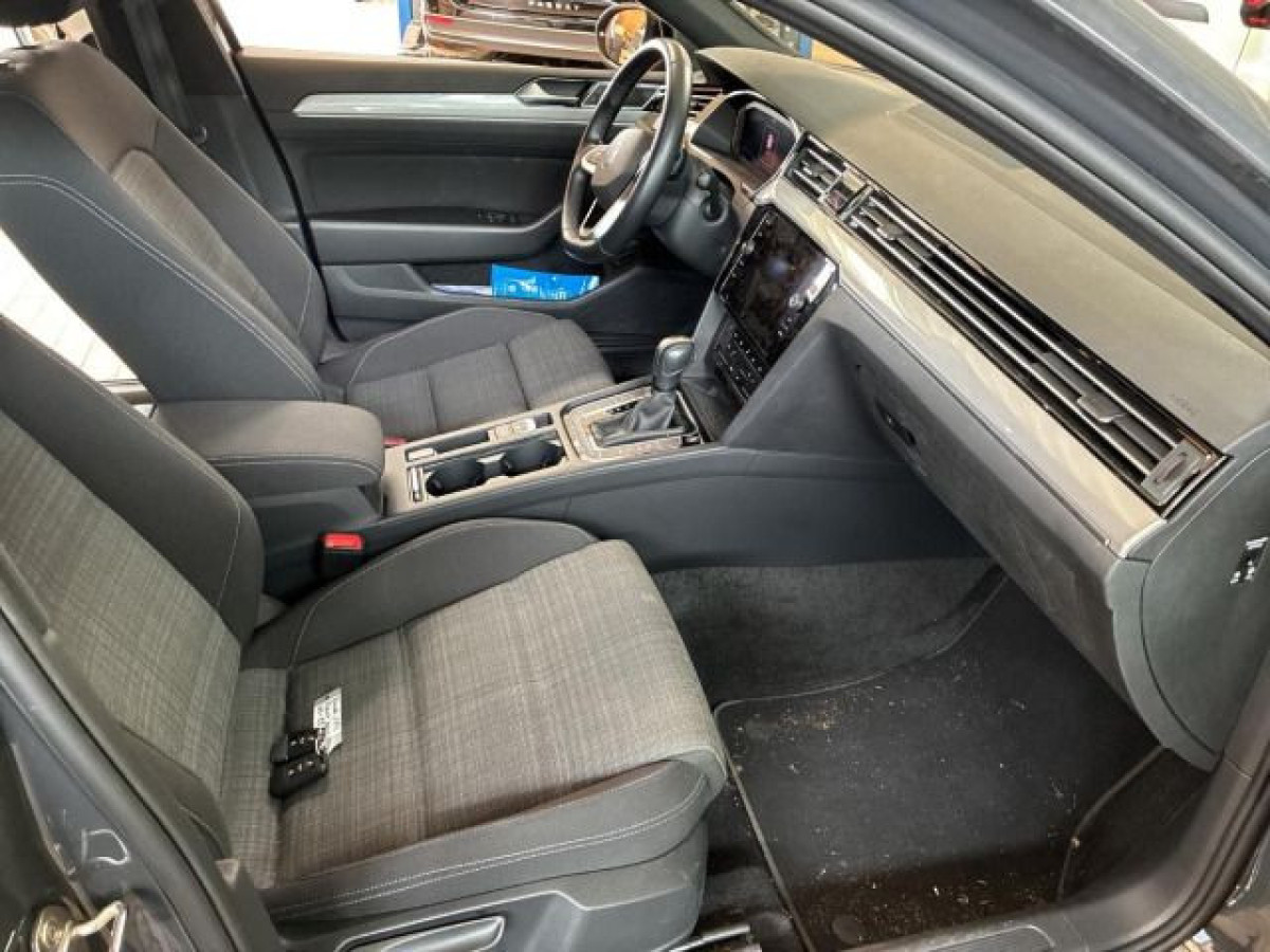 Thumb 3: Volkswagen Passat Variant 2.0 TDI DSG BUSINESS AHK NAVI KAMERA IQ.LIGHT