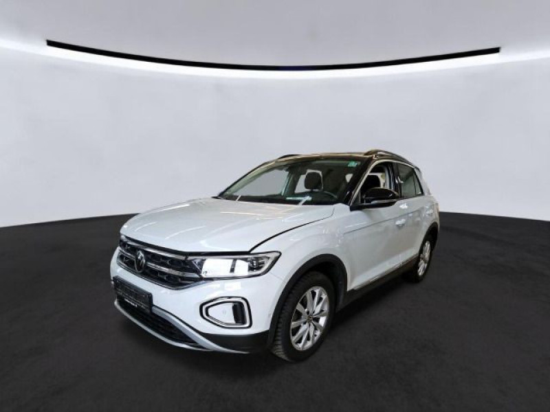 Bild 1: Volkswagen T-Roc 1.5 TSI DSG STYLE PANO NAVI SITZHZG PDC