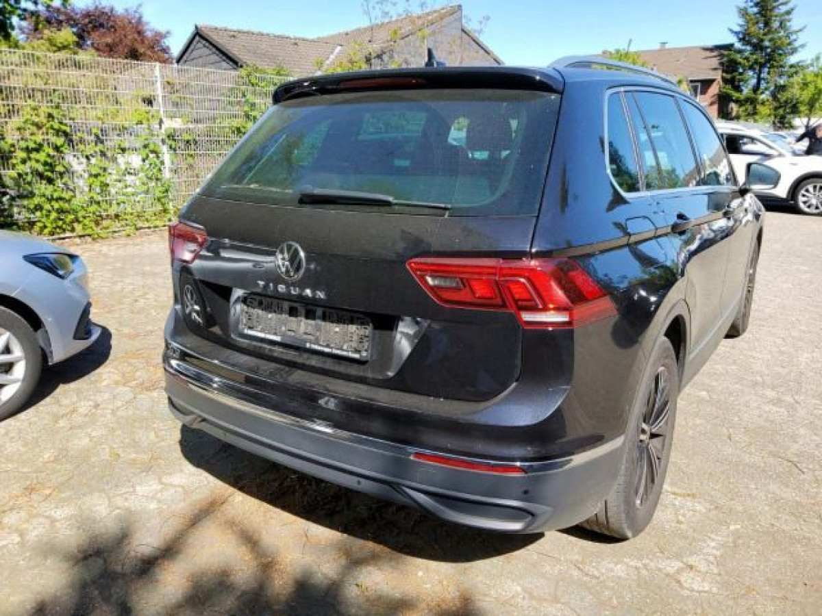 Thumb 2: Volkswagen Tiguan 2.0 TDI LIFE NAVI AHK KLIMA SHZG PDC