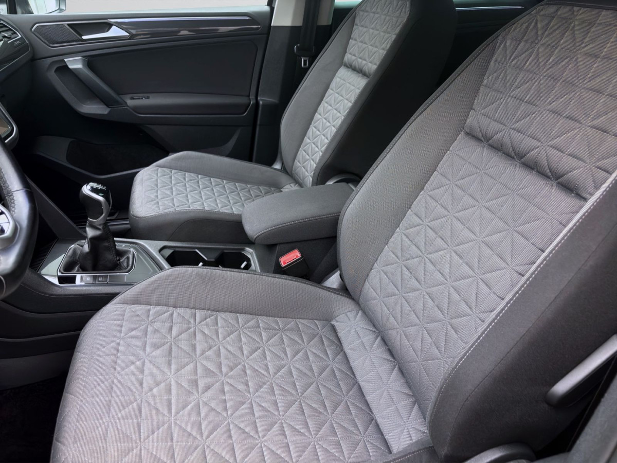 Thumb 9: Volkswagen Tiguan 2.0 TDI LIFE NAVI AHK KLIMA SHZG PDC