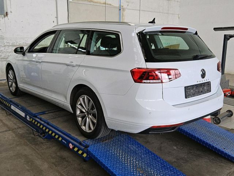 Bild 2: Volkswagen Passat Variant 2.0 TDI BUSINESS NAVI AHK KAMERA PDC