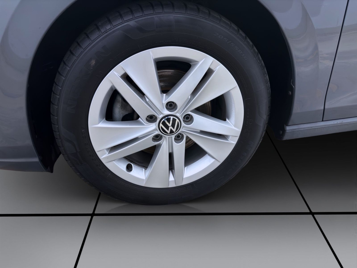Thumb 8: Volkswagen Golf Variant 1.5 eTSI DSG LIFE AHK KAMERA NAVI PDC