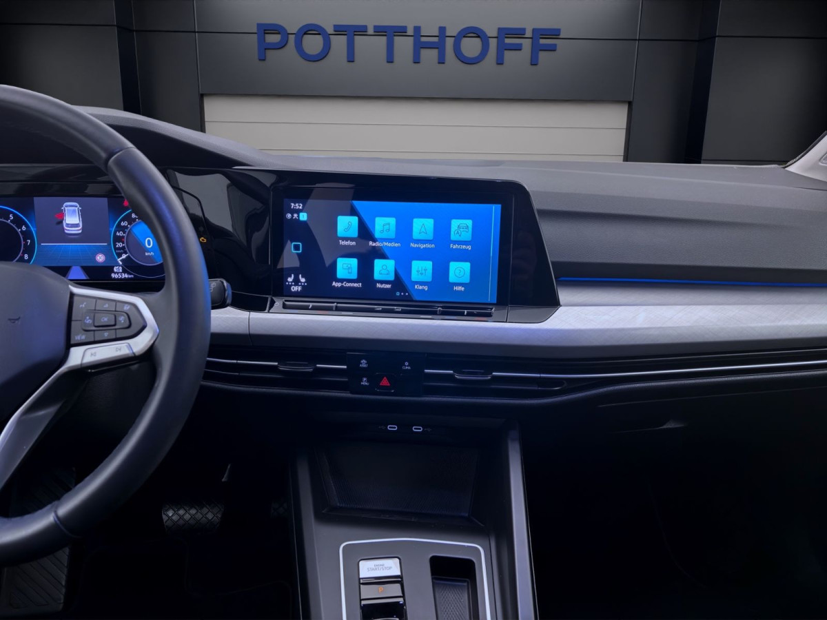 Thumb 14: Volkswagen Golf Variant 1.5 eTSI DSG LIFE AHK KAMERA NAVI PDC