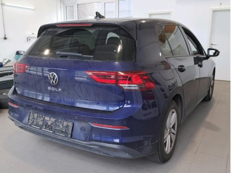 Bild 2: Volkswagen Golf 1.5 TSI LIFE STDHZG NAVI AHK KAMERA