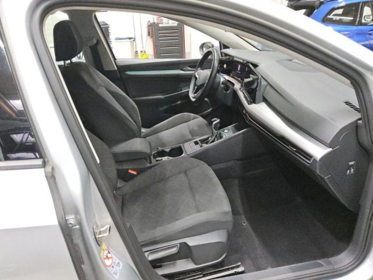 Thumb 3: Volkswagen Golf Variant 2.0 TDI LIFE NAVI KLIMA PDC SHZG