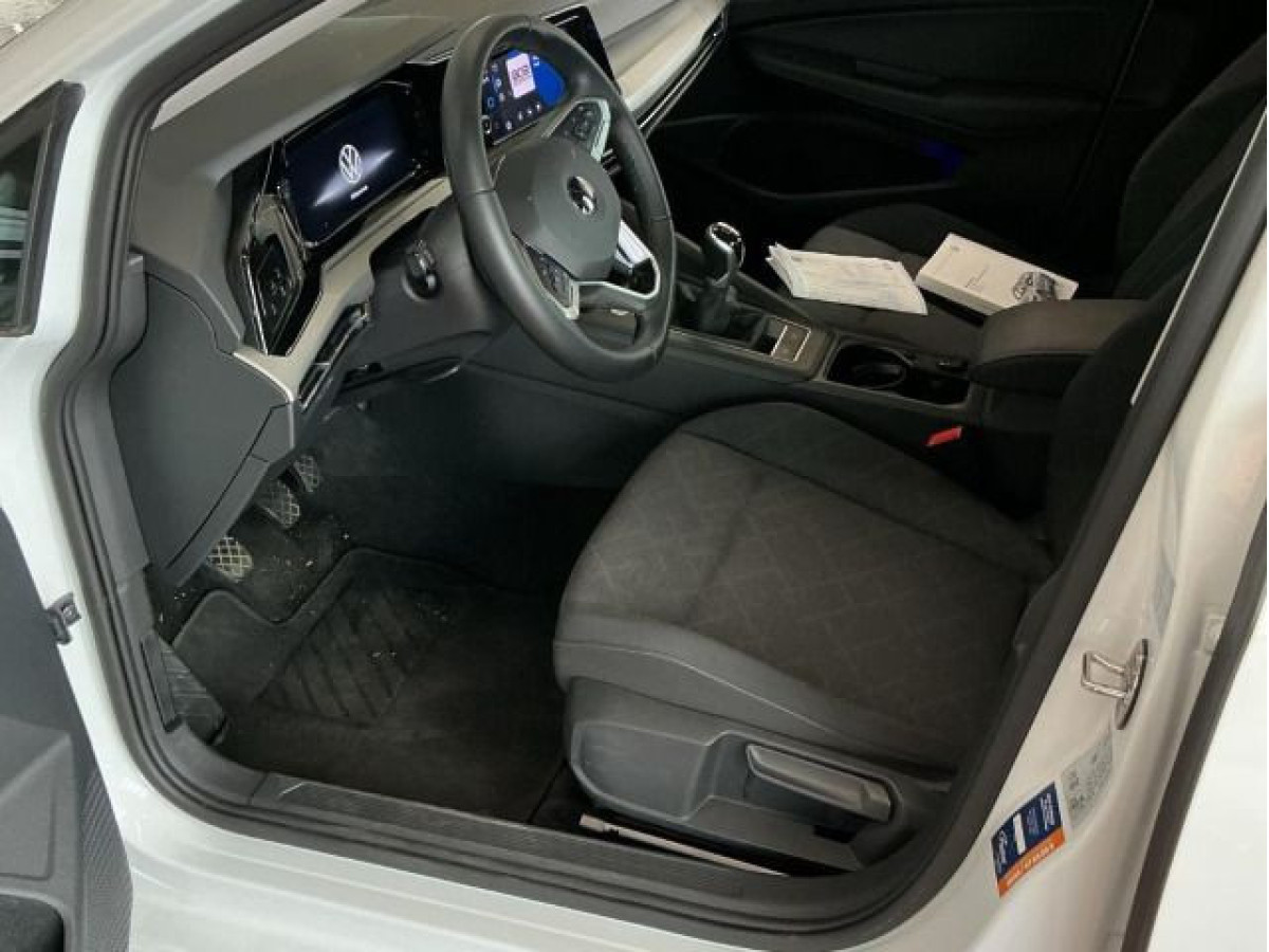 Thumb 3: Volkswagen Golf Variant 1.0 TSI LIFE PDC LED SITZHZG DAB+