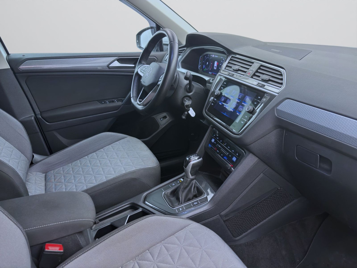 Thumb 17: Volkswagen Tiguan 2.0 TDI DSG LIFE NAVI KAMERA PDC LED
