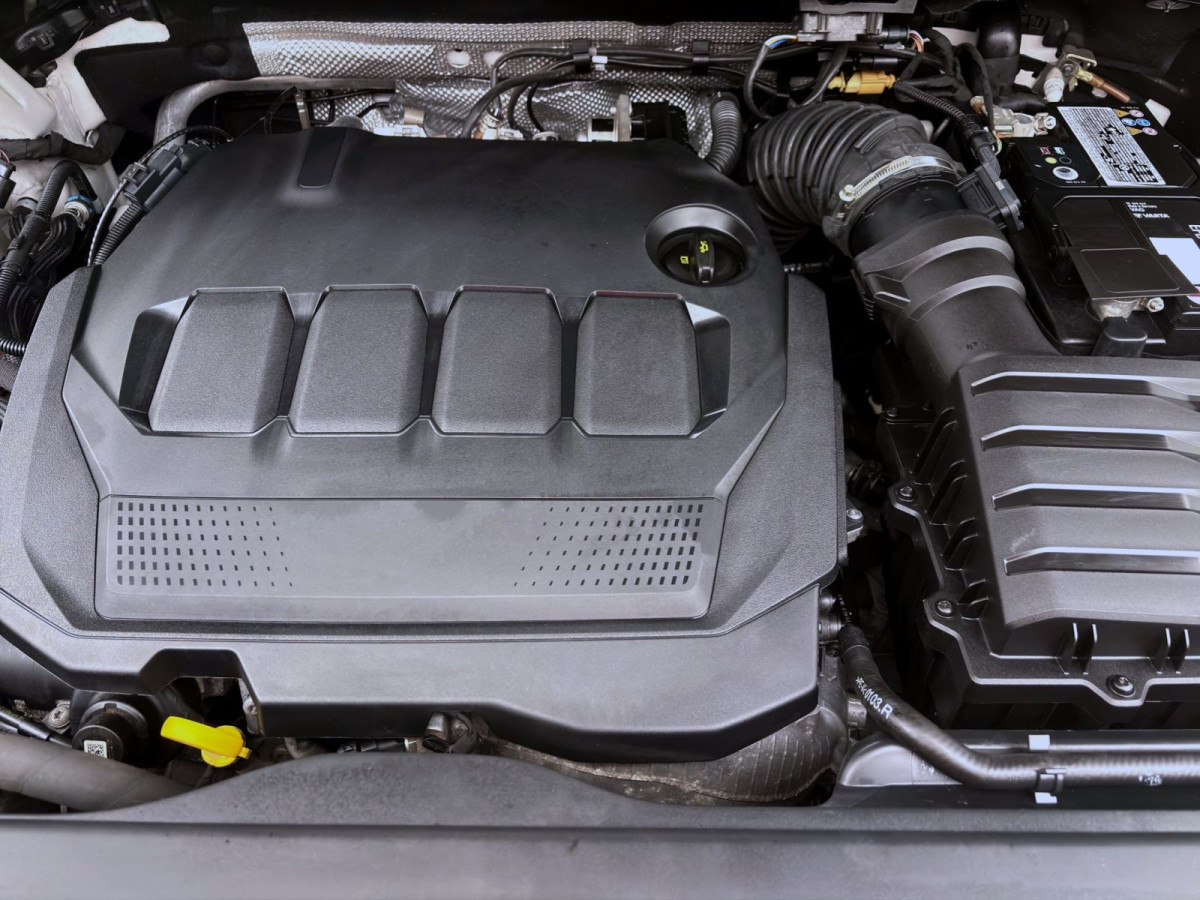 Thumb 18: Volkswagen Tiguan 2.0 TDI DSG LIFE NAVI KAMERA PDC LED