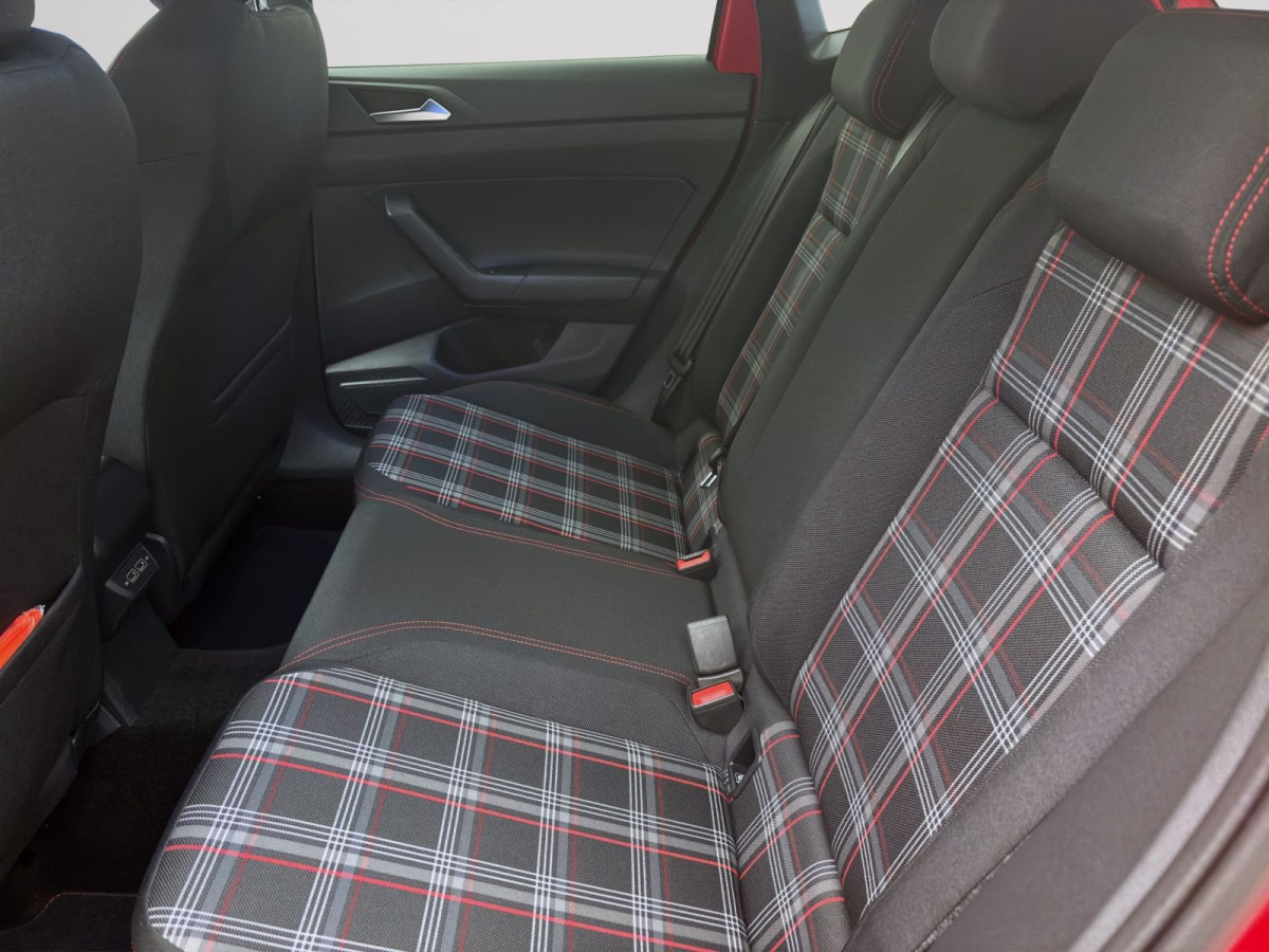 Thumb 15: Volkswagen Polo GTI NAVI KAMERA SITZHZG PDC LM18