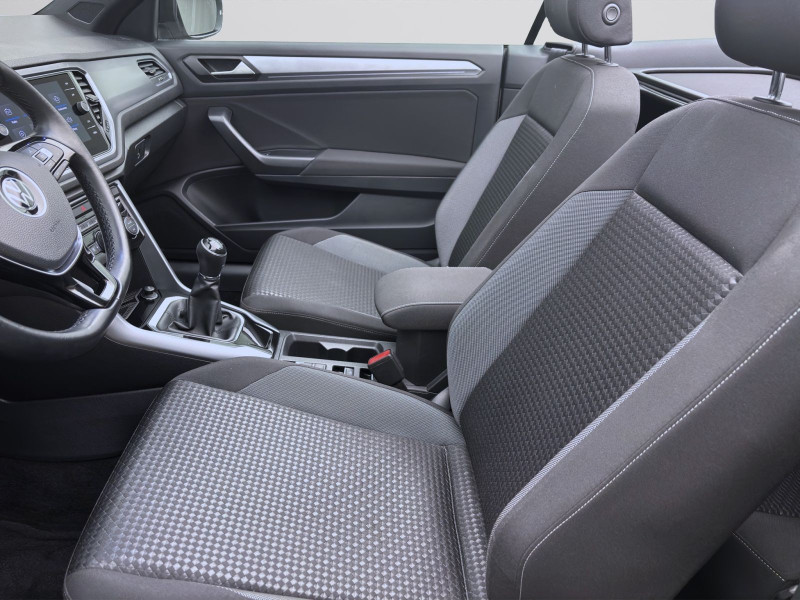 Bild 9: Volkswagen T-Roc Cabriolet 1.0 TSI ACTIVE STDHZG NAVI SITZHZG PDC