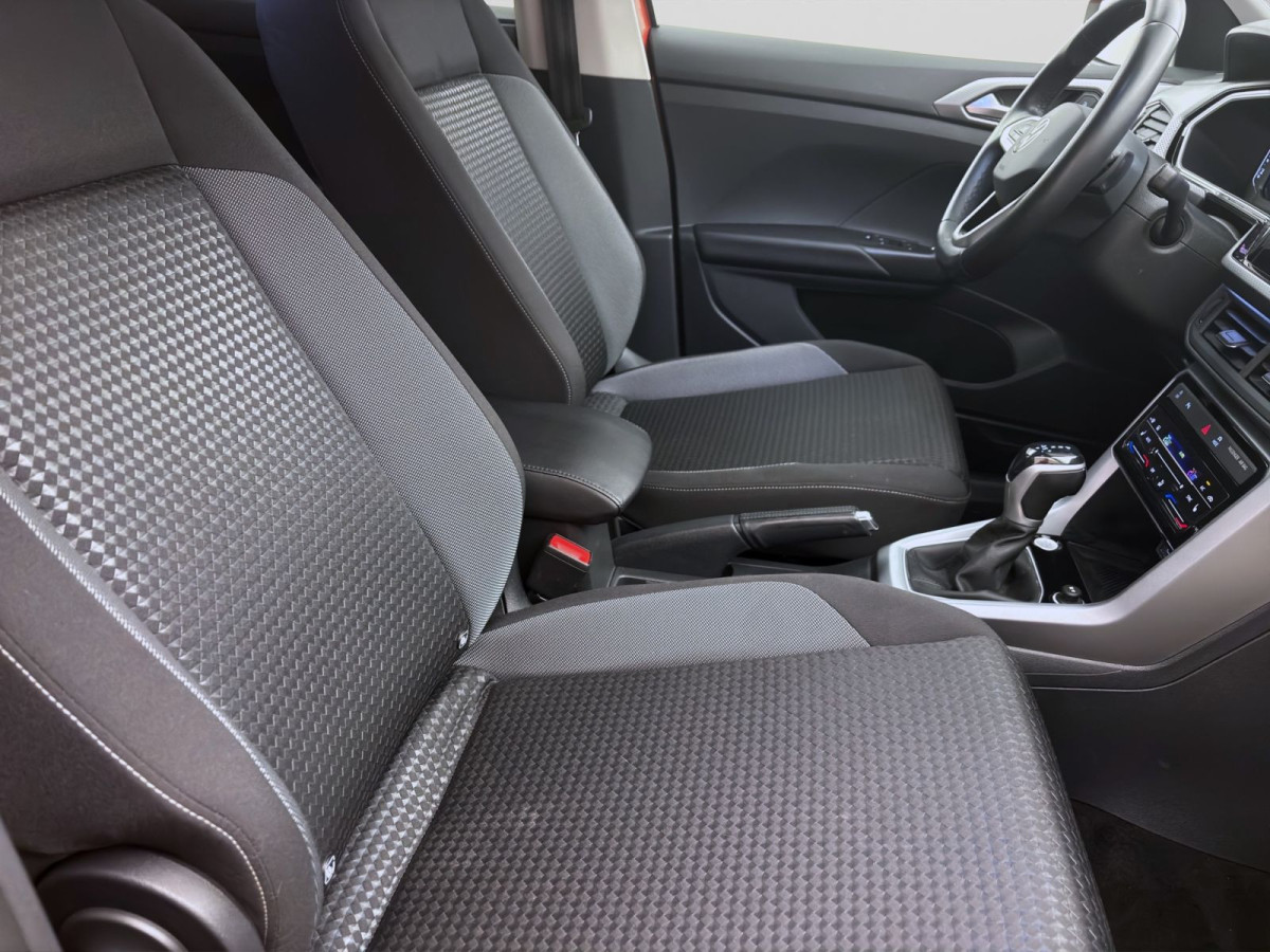 Thumb 16: Volkswagen T-Cross 1.0 TSI DSG ACTIVE NAVI KAMERA SITZHZG KLIMA