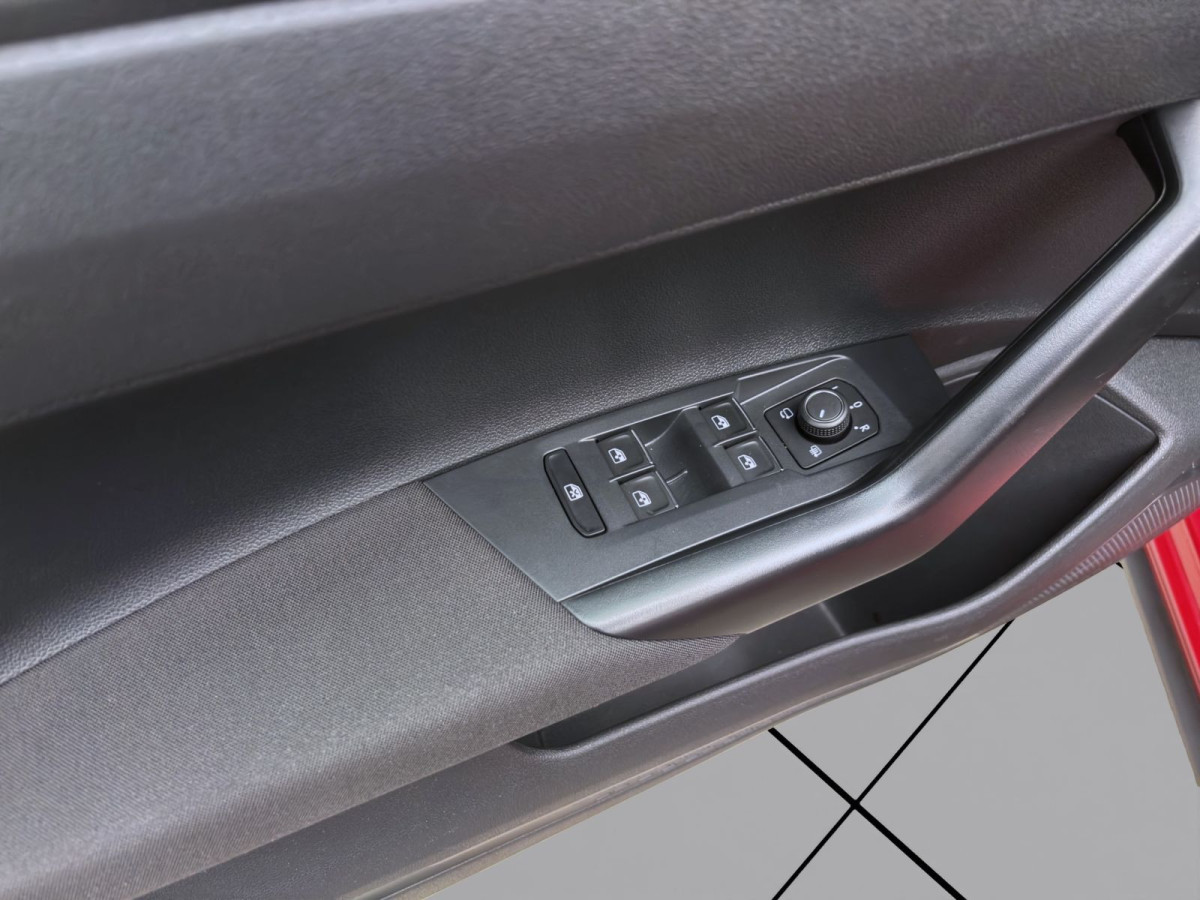 Thumb 10: Volkswagen Polo 1.0 TSI DSG R-LINE NAVI KAMERA IQ.LIGHT SITZHZG