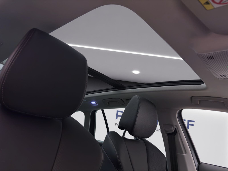 Bild 17: Škoda Octavia Combi 2.0 TDI DSG TOUR STDHZG PANO 360° HuD