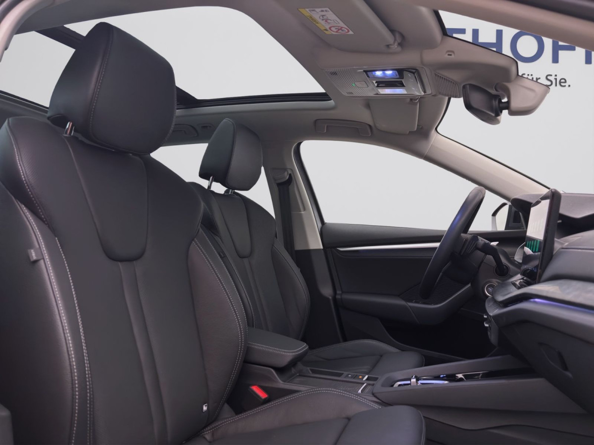 Thumb 16: Škoda Octavia Combi 2.0 TDI DSG TOUR STDHZG PANO 360° HuD