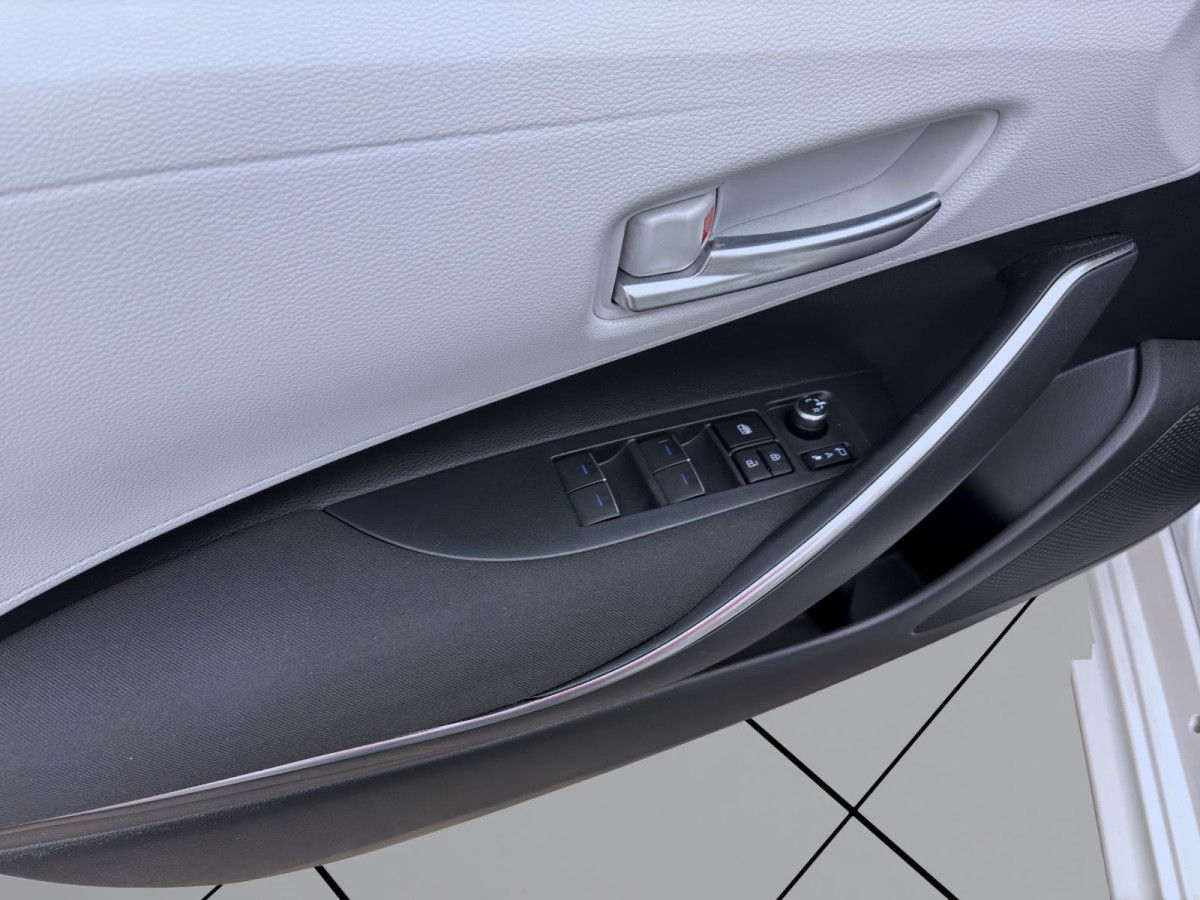 Thumb 10: Toyota Corolla Touring Sports 2.0 hybrid BUSINESS EDITION KLIMA SITZHZG NAVI