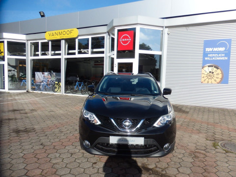 Automodell: Qashqai in der Farbe schwarz