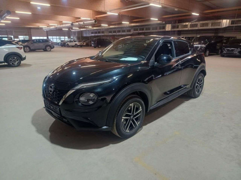 Automodell: Juke in der Farbe schwarz