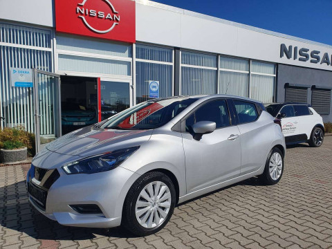Automodell: Micra in der Farbe silber