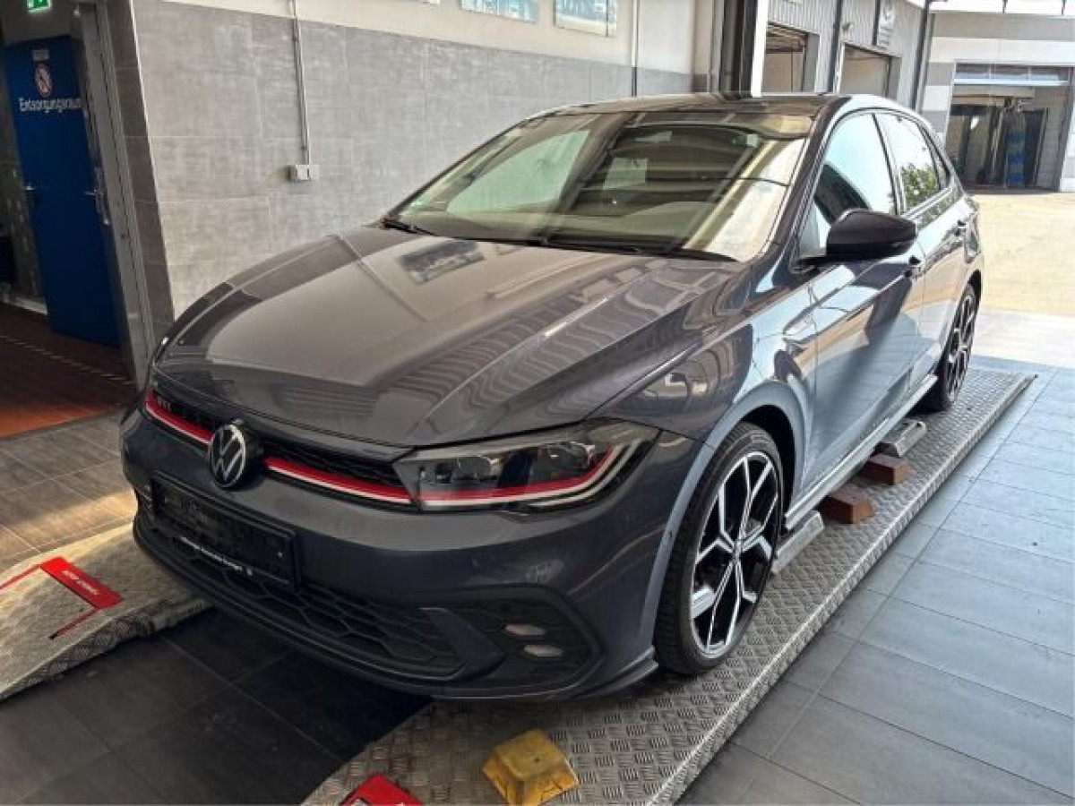 Thumb 1: Volkswagen Polo GTI PANO NAVI KAMERA SITZHZG IQ.LIGHT