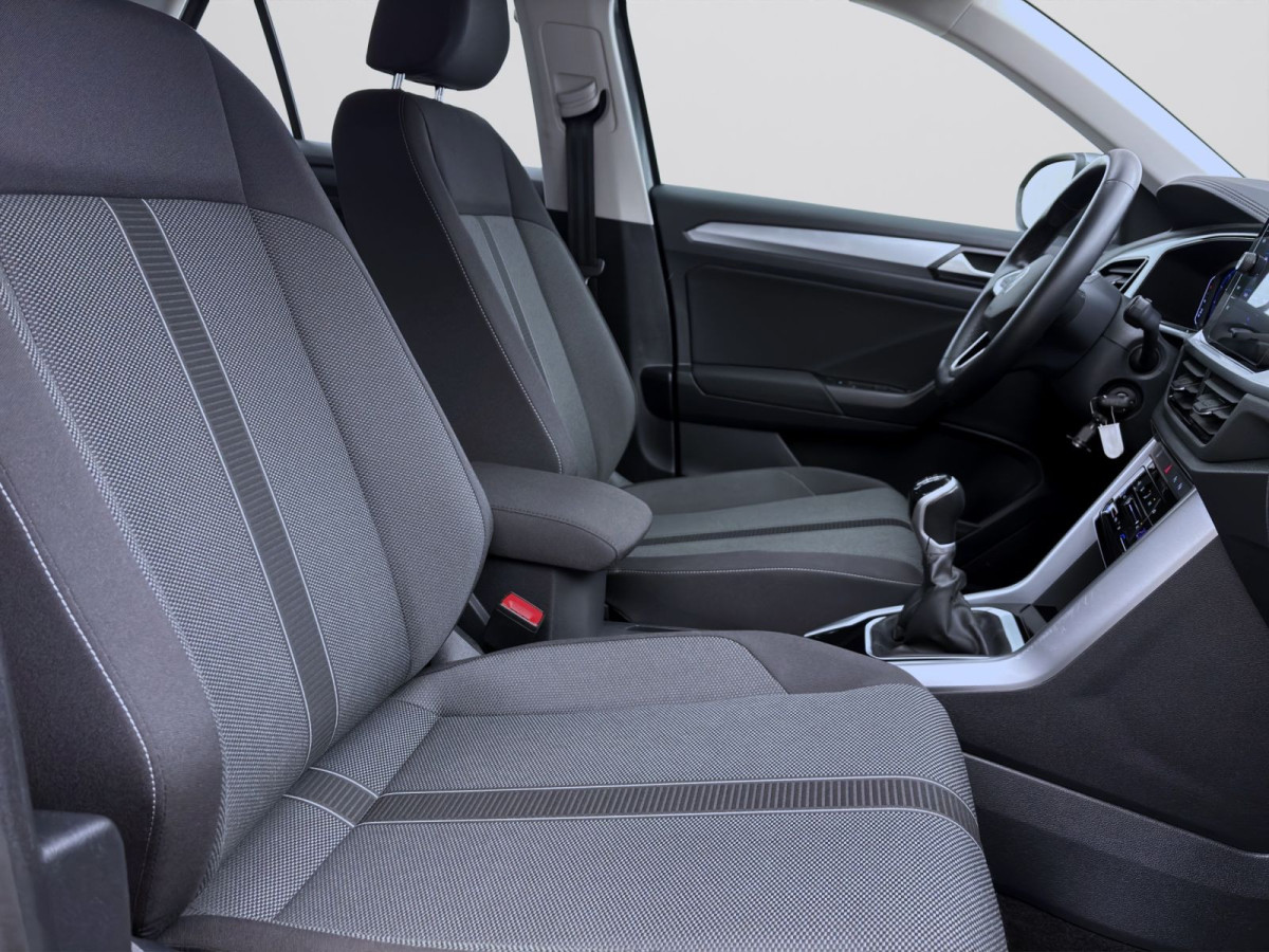Thumb 16: Volkswagen T-Roc 1.0 TSI LIFE AHK PDC KLIMA LED