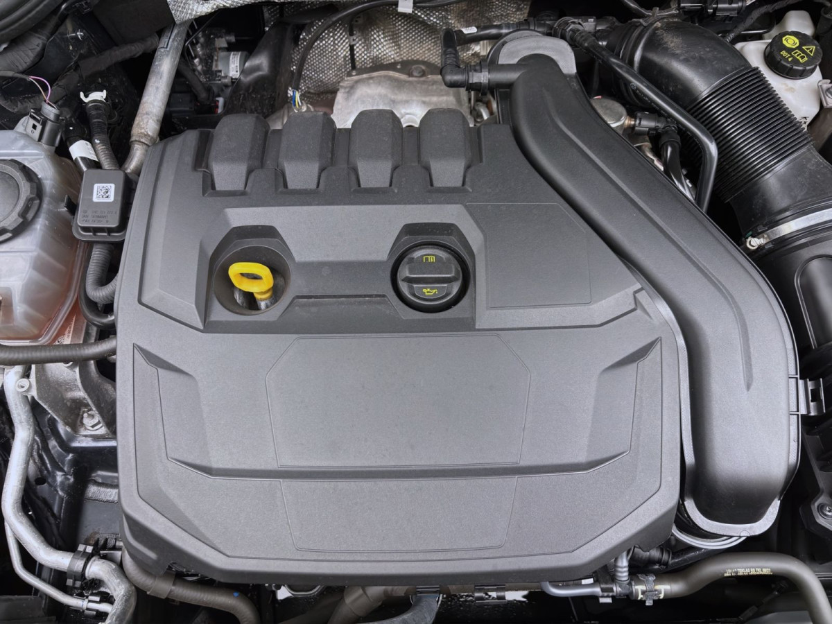 Thumb 17: Volkswagen Golf Variant 1.5 TSI R-LINE NAVI HuD PDC SITZHZG