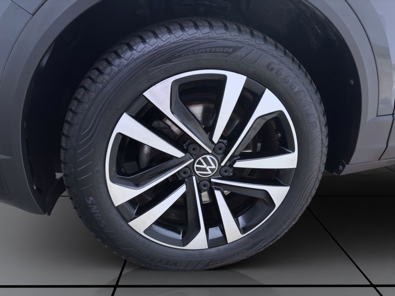 Bild 8: Volkswagen T-Roc 1.5 TSI UNITED NAVI PDC SITZHZG KLIMA