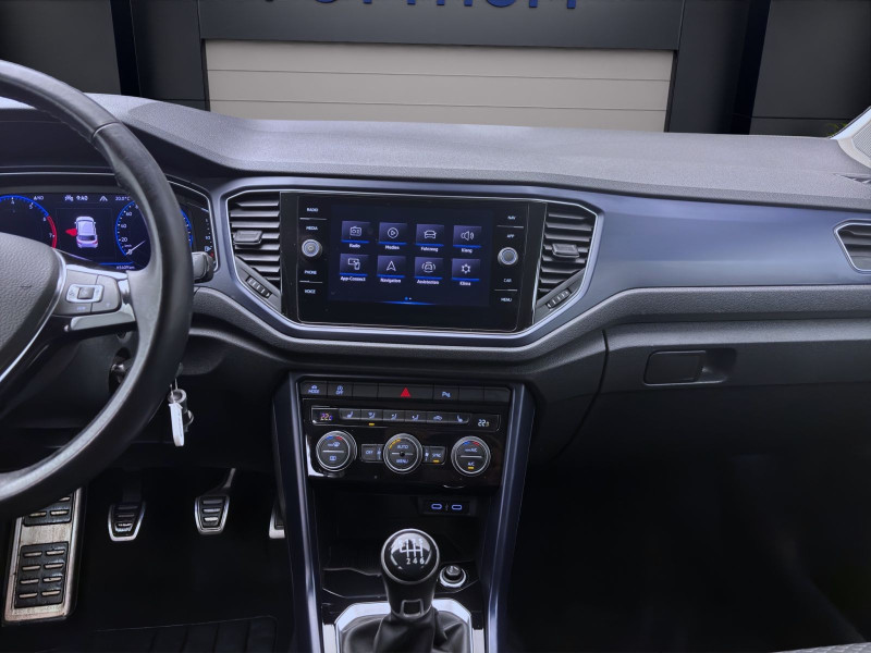 Bild 14: Volkswagen T-Roc 1.5 TSI UNITED NAVI PDC SITZHZG KLIMA