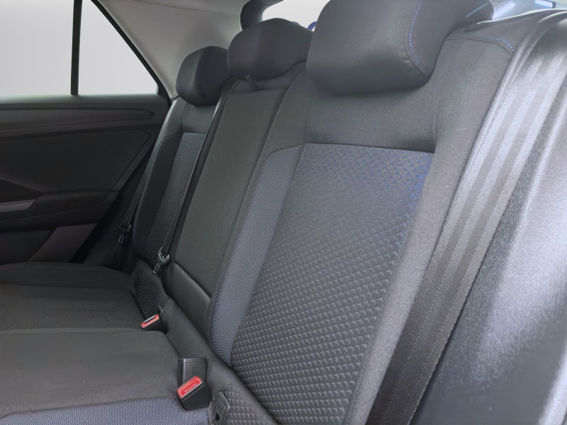 Bild 15: Volkswagen T-Roc 1.5 TSI UNITED NAVI PDC SITZHZG KLIMA