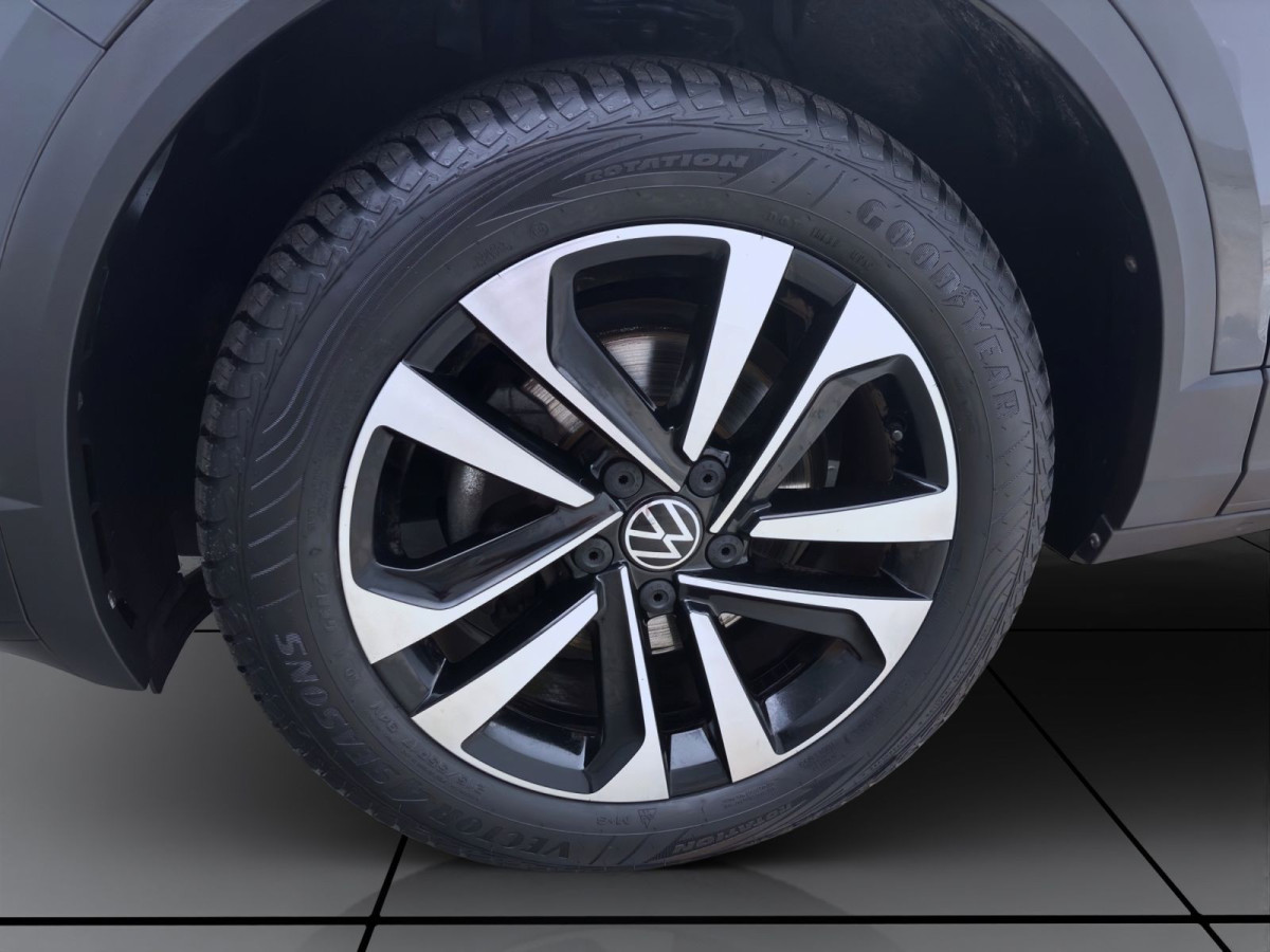 Thumb 8: Volkswagen T-Roc 1.5 TSI UNITED NAVI PDC SITZHZG KLIMA