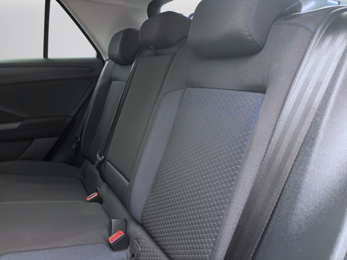 Thumb 15: Volkswagen T-Roc 1.5 TSI UNITED NAVI PDC SITZHZG KLIMA
