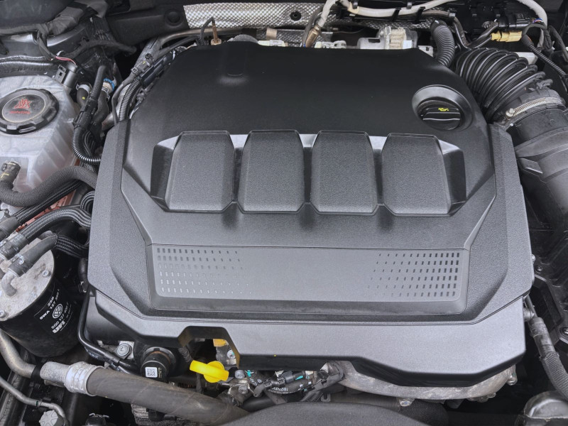 Bild 17: Škoda Karoq 2.0 TDI DSG TOUR AHK NAVI KAMERA SITZHZG