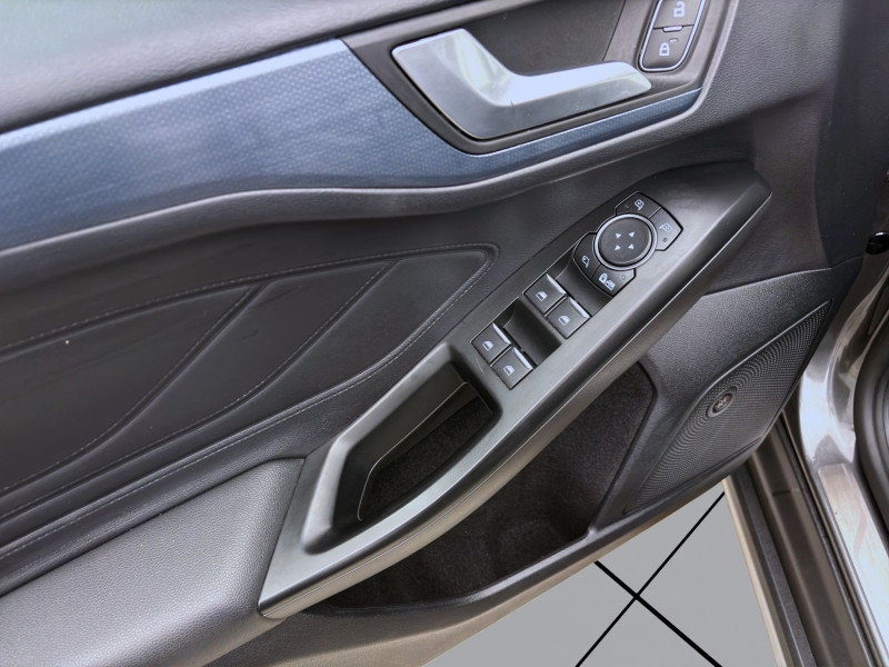 Bild 10: Ford Focus Turnier 1.5 EcoBoost ACTIVE X PANO KAMERA NAVI HuD