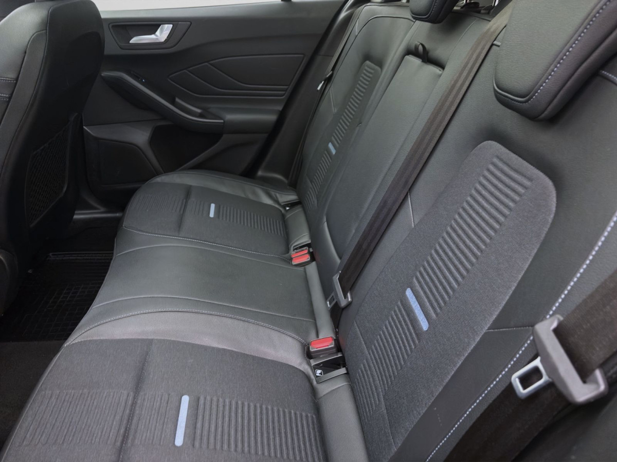 Thumb 15: Ford Focus Turnier 1.5 EcoBoost ACTIVE X PANO KAMERA NAVI HuD