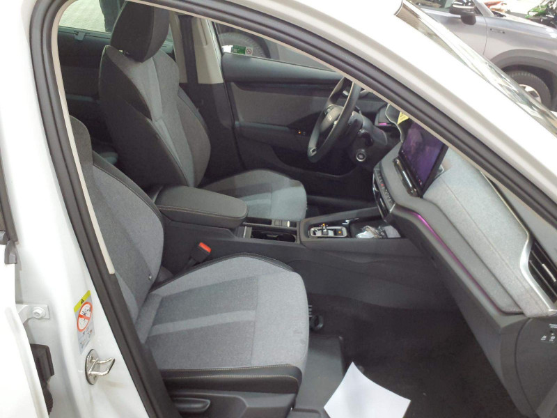 Bild 4: Škoda Octavia Combi 1.5 TSI mHEV DSG SELECTION NAVI SITZHZG PDC