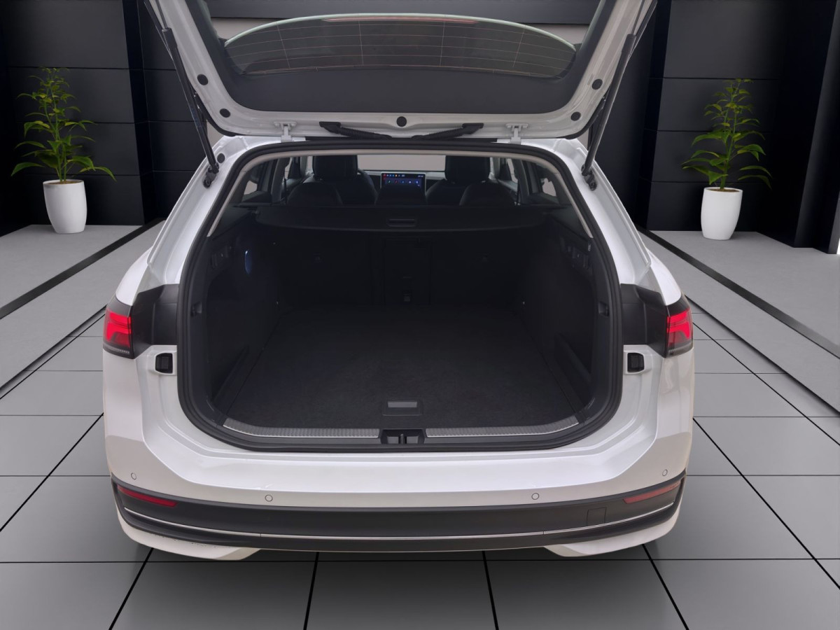Thumb 4: Volkswagen Passat Variant 1.5 eTSI DSG BUSINESS AHK NAVI KAMERA