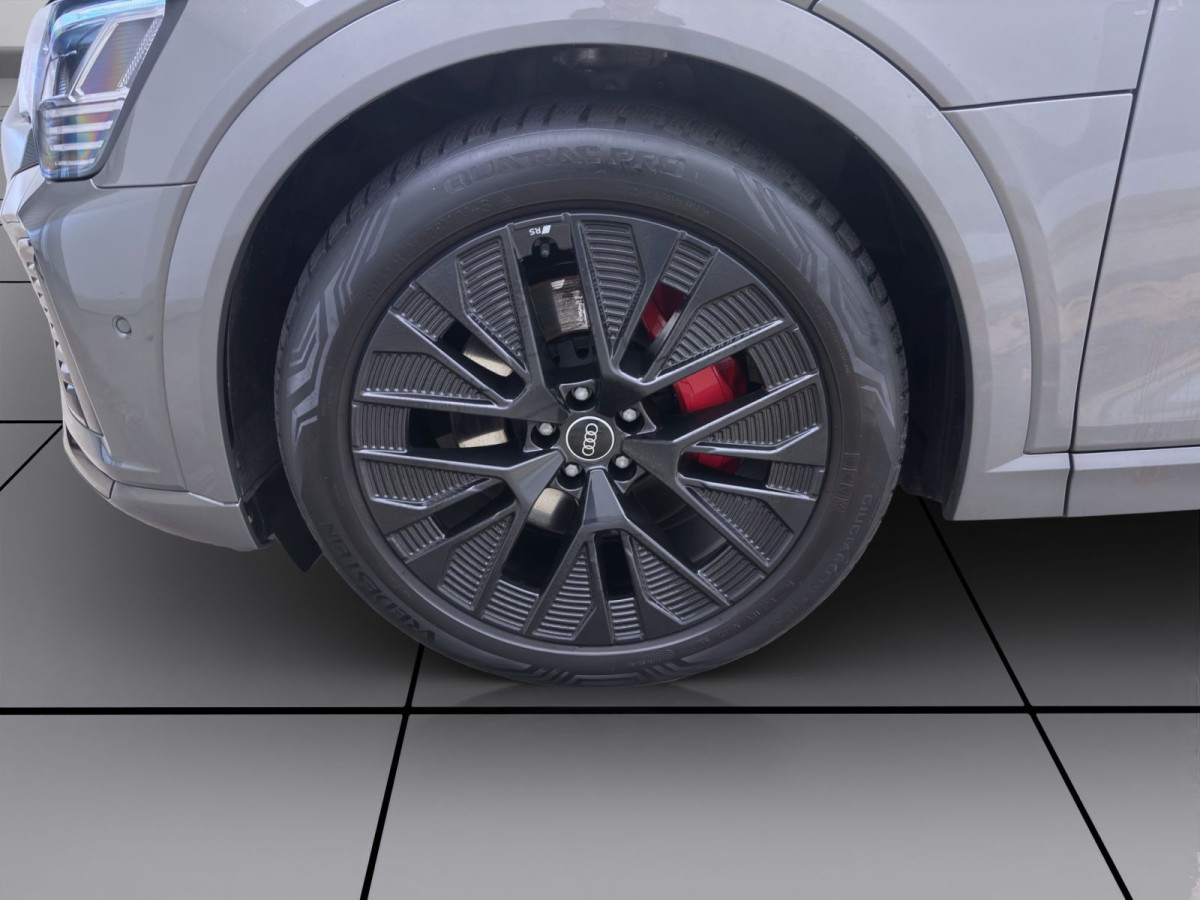 Thumb 8: Audi Q8 55 e-tron Q S LINE PANO AHK B&O NAVI+