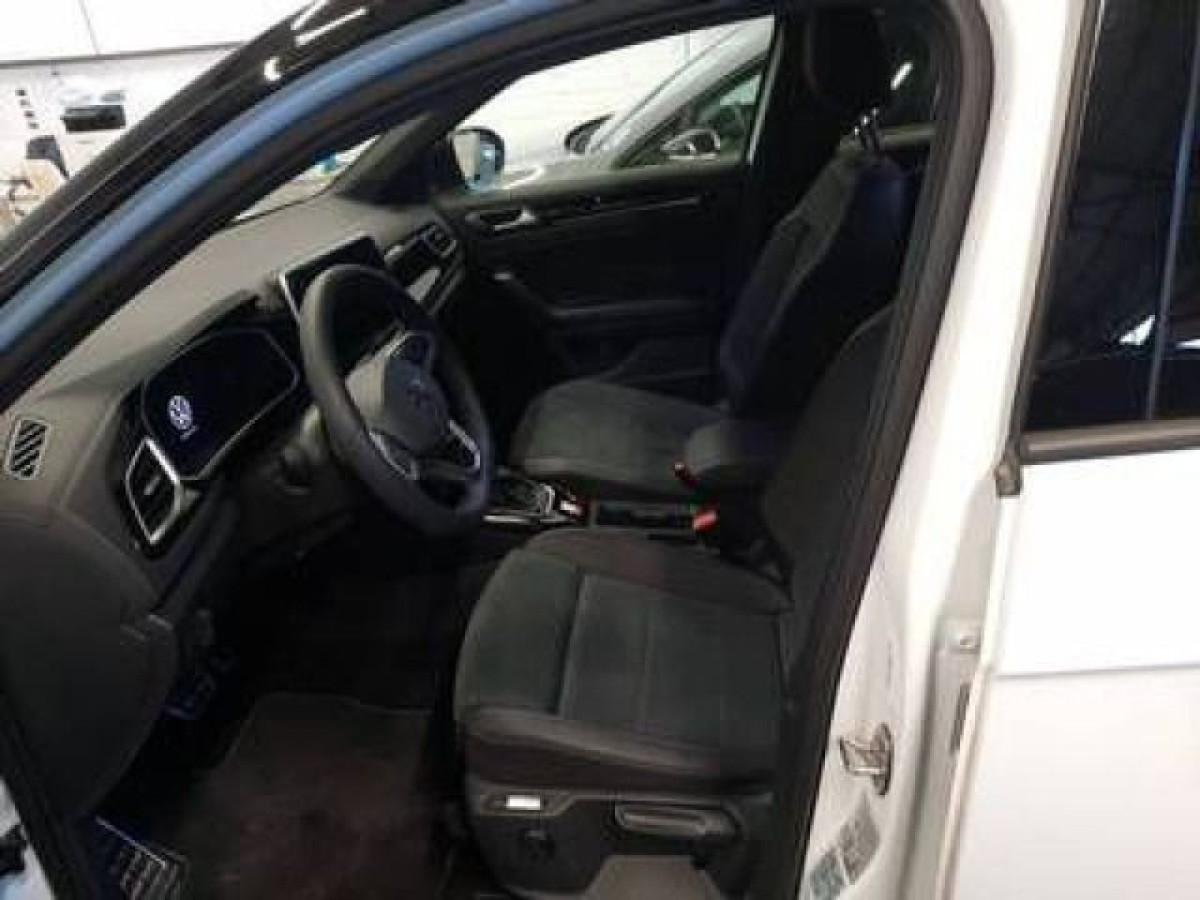 Thumb 3: Volkswagen T-Roc 1.5 TSI DSG R-LINE AHK NAVI KAMERA LED+