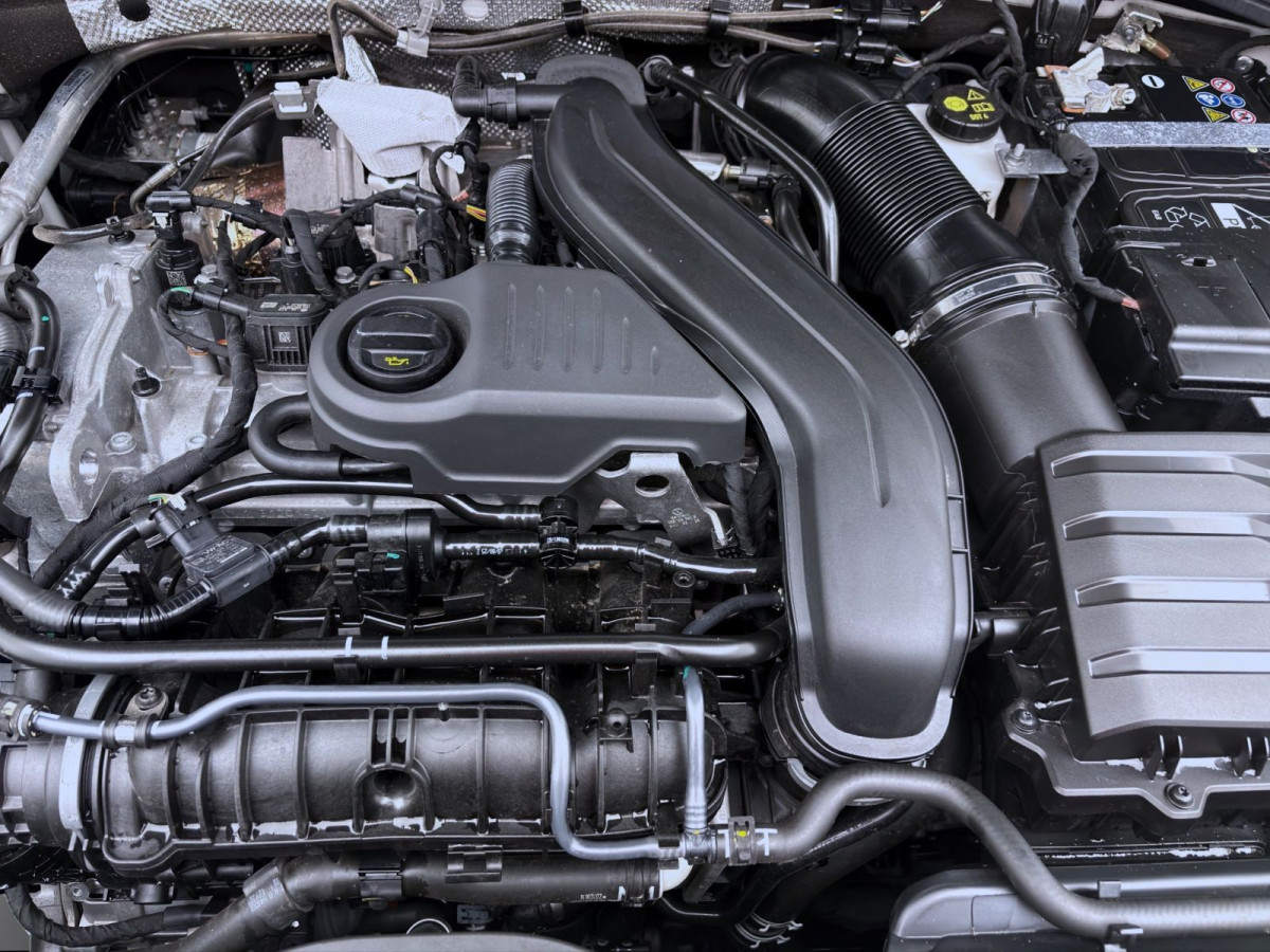 Thumb 18: Volkswagen Golf 1.5 eTSI DSG ENERGY AHK KAMERA NAVI PDC