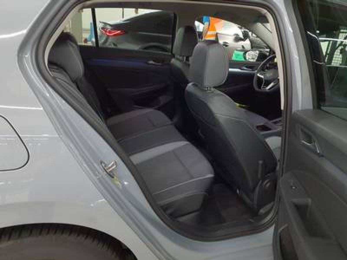 Thumb 5: Volkswagen Golf 1.5 eTSI DSG ENERGY AHK NAVI KAMERA LED+