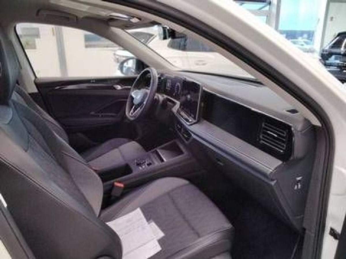 Thumb 3: Volkswagen Tiguan 1.5 eTSI DSG ENERGY AHK KAMERA NAVI SITZHZG