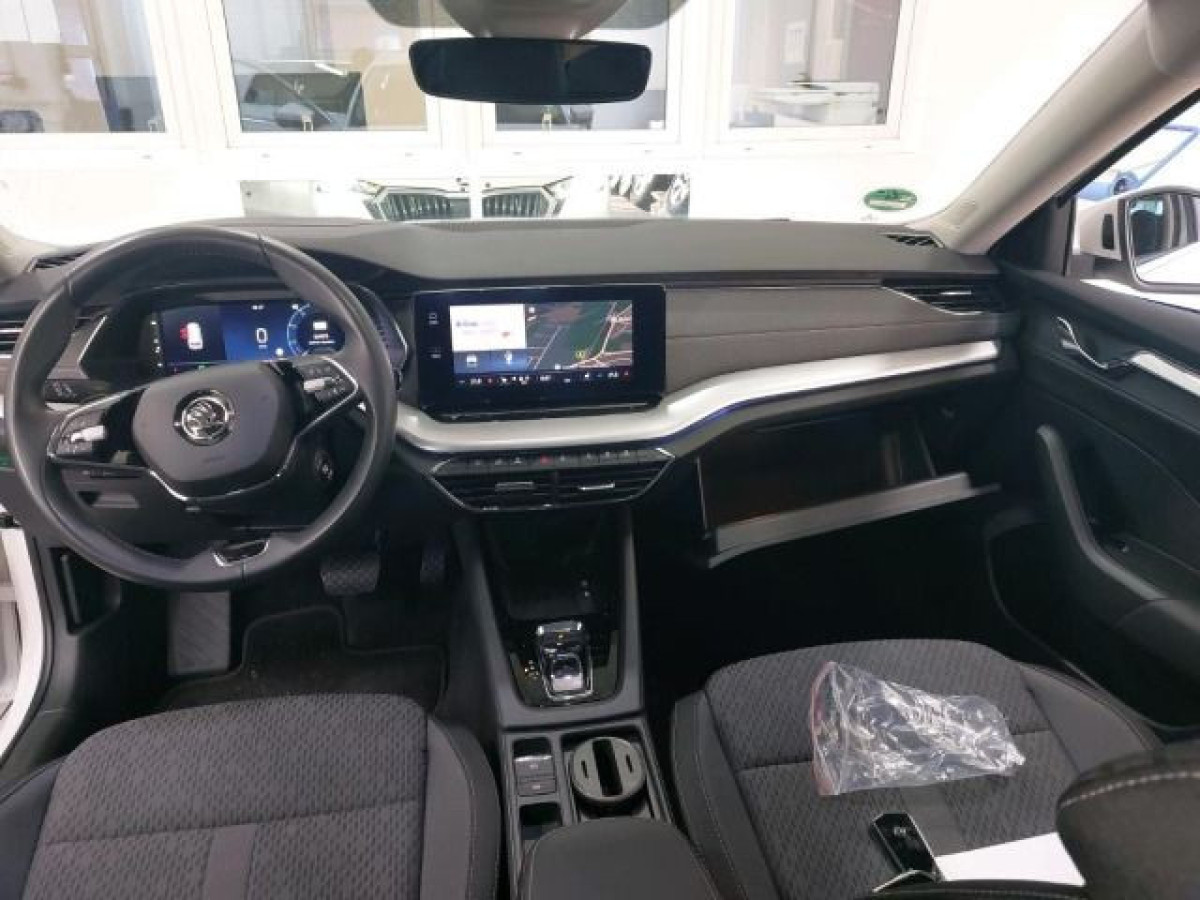 Thumb 3: Škoda Octavia Combi 2.0 TDI DSG STYLE NAVI HuD PDC SITZHZG