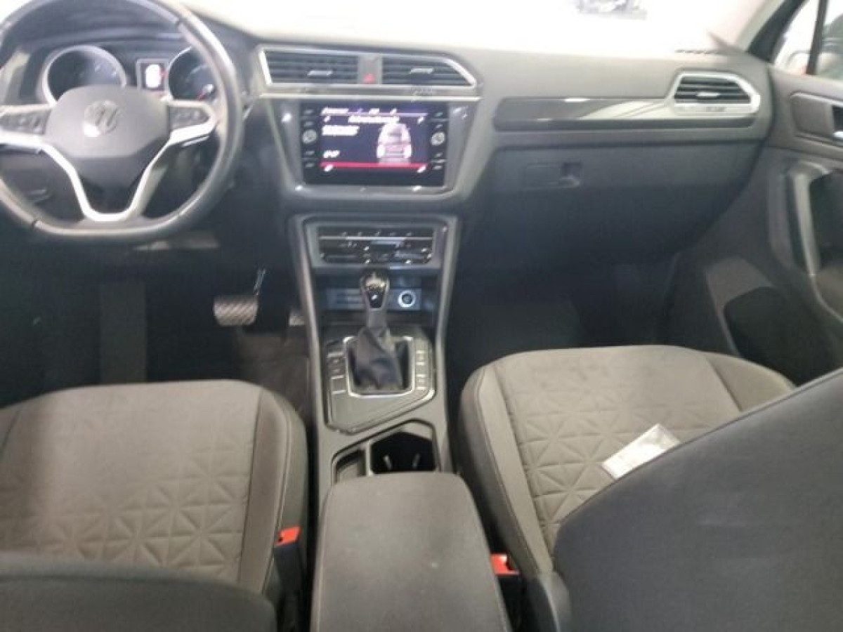 Thumb 3: Volkswagen Tiguan 2.0 TDI DSG LIFE AHK NAVI KAMERA PDC