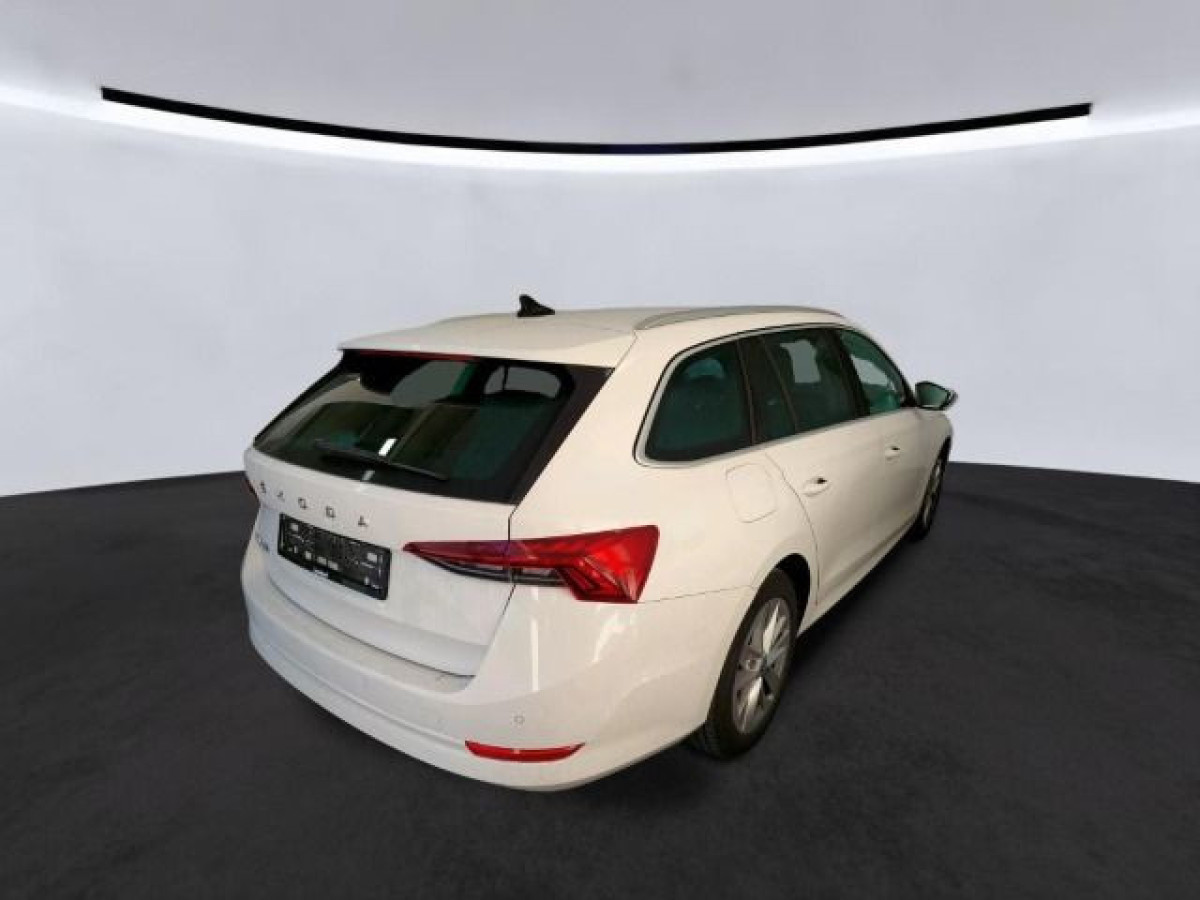Thumb 2: Škoda Octavia Combi 2.0 TDI DSG STYLE NAVI HuD PDC SITZHZG